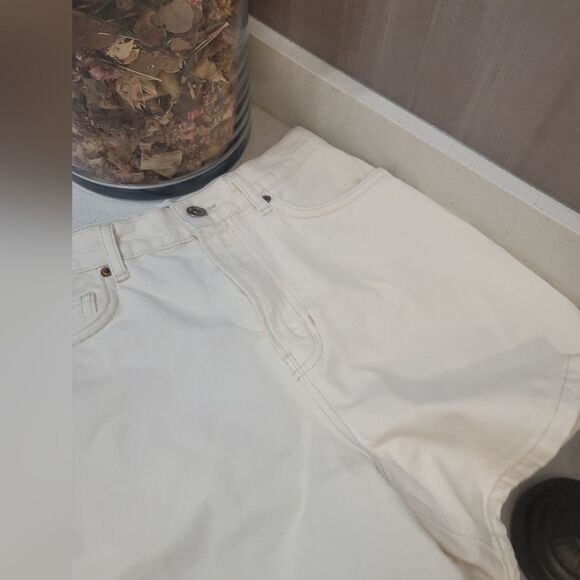 Reformation Wilder High Rise Relaxed Jean Shorts 26 - Picture 2 of 8